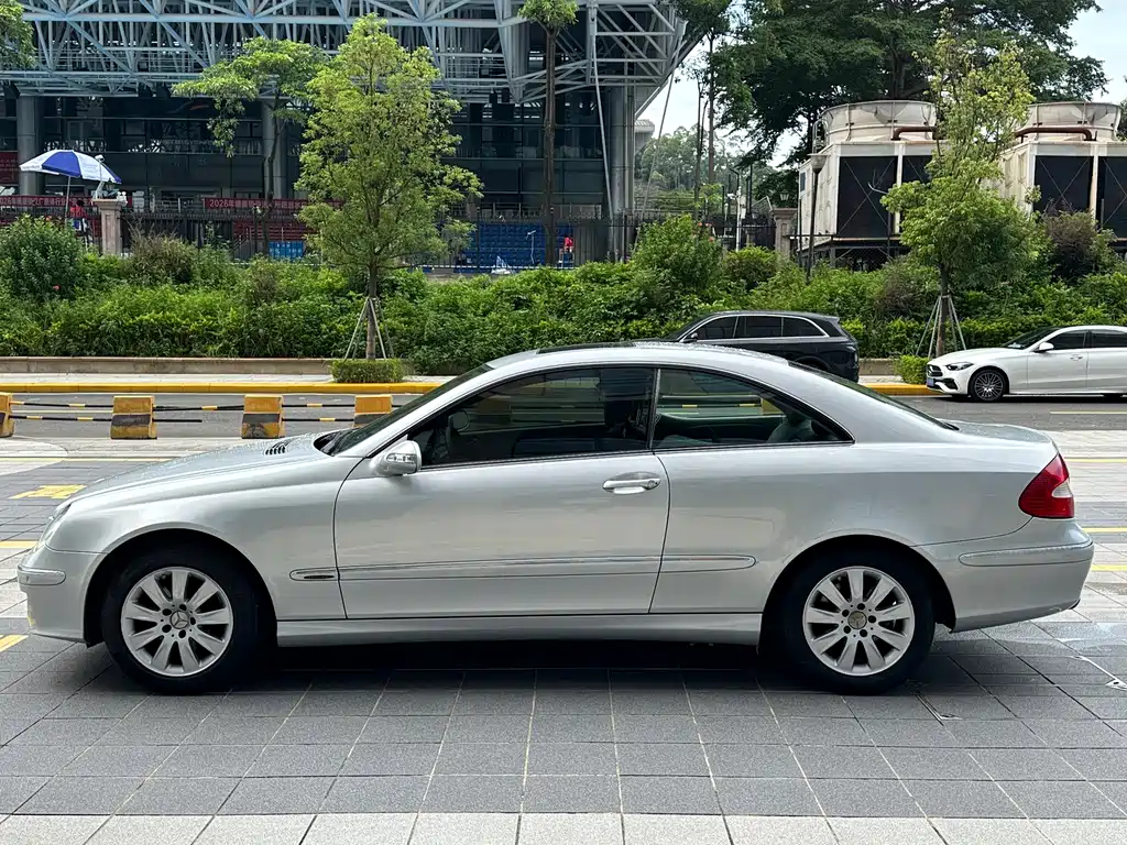 Mercedes-Benz CLK-Class — миниатюра 6