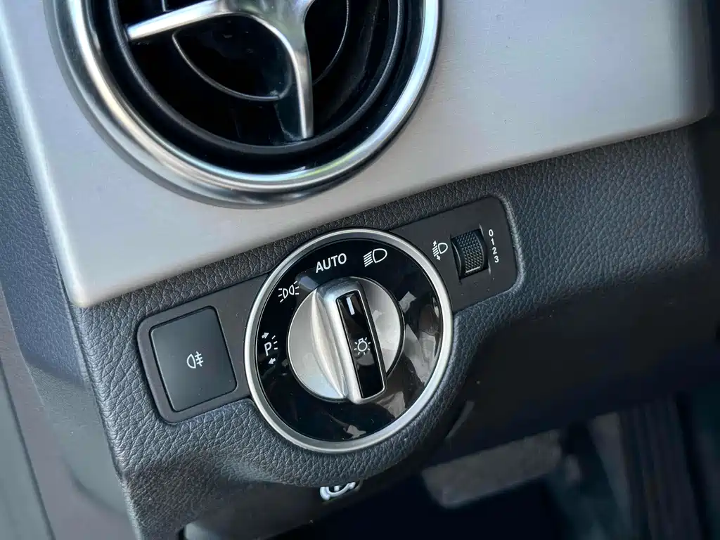 Mercedes-Benz GLK-Class — миниатюра 9