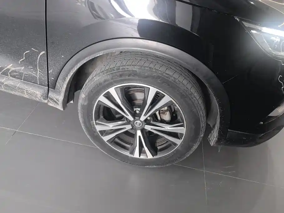 Nissan Qashqai — миниатюра 6