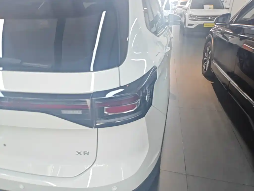 Volkswagen Tharu — миниатюра 8