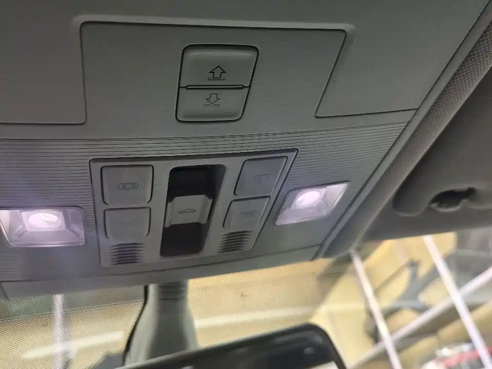 VOLKSWAGEN EXPLORING THE SHADOW