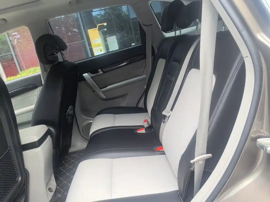 Chevrolet Captiva — миниатюра 14