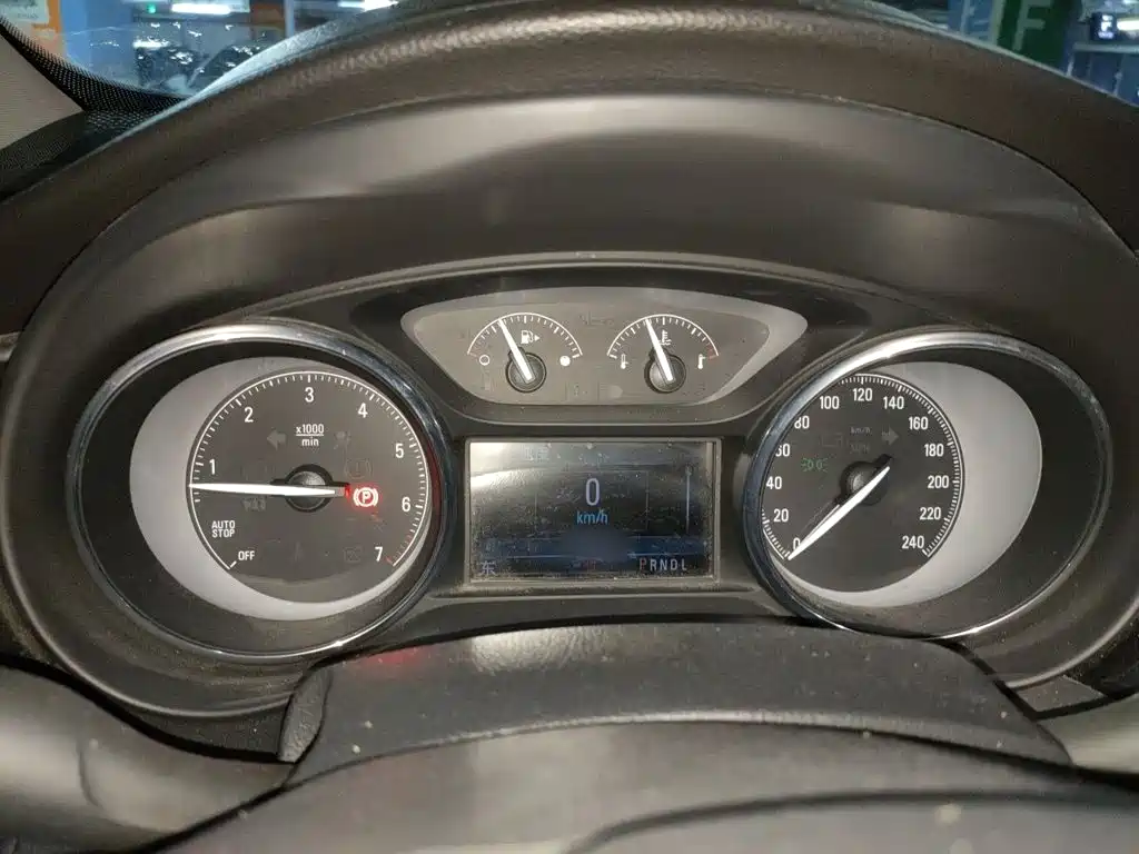 Buick Envision Plus — миниатюра 4