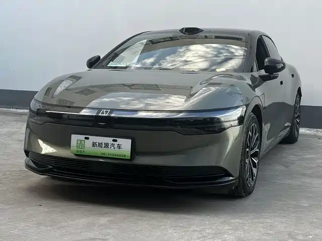 2024 Zeekr 007