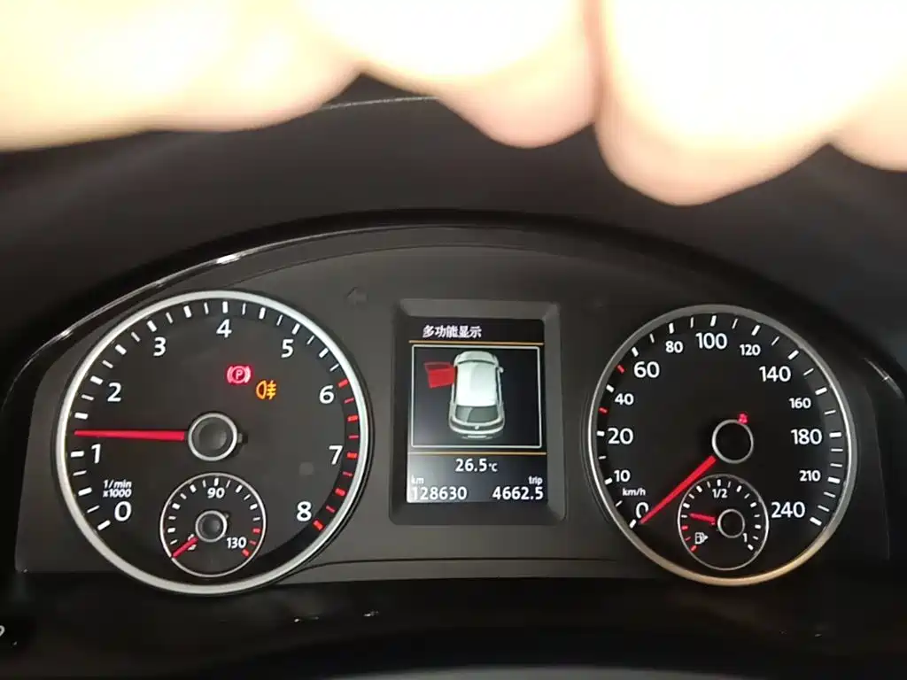 Volkswagen Tiguan — миниатюра 12