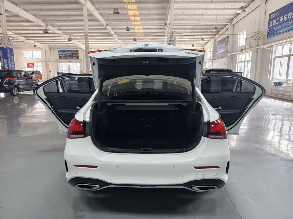 Mercedes-Benz A-Class — миниатюра 10