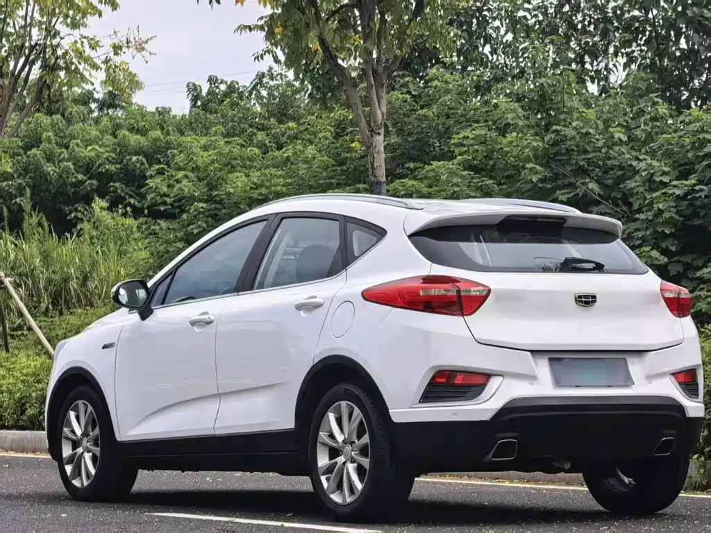 Geely Emgrand GS — миниатюра 10