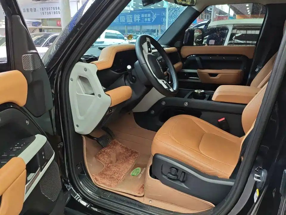 Land Rover Defender — миниатюра 7