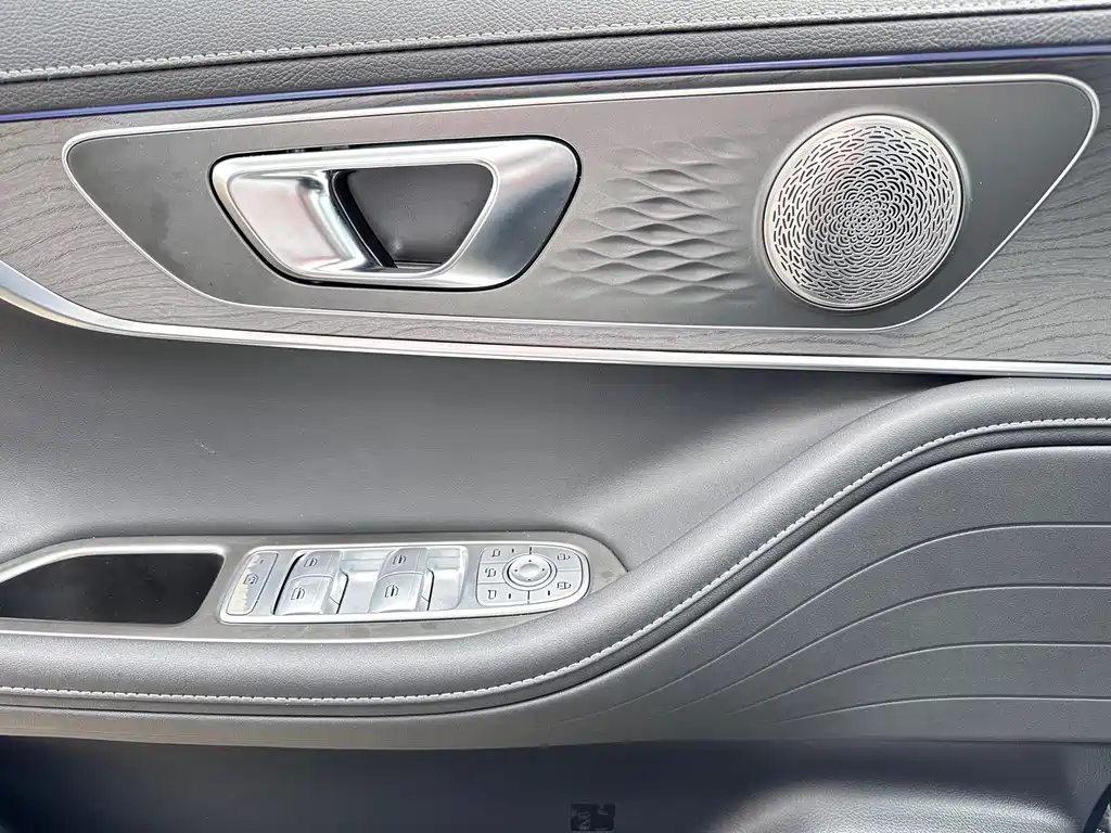Chery Tiggo 8 PRO NEV — миниатюра 17