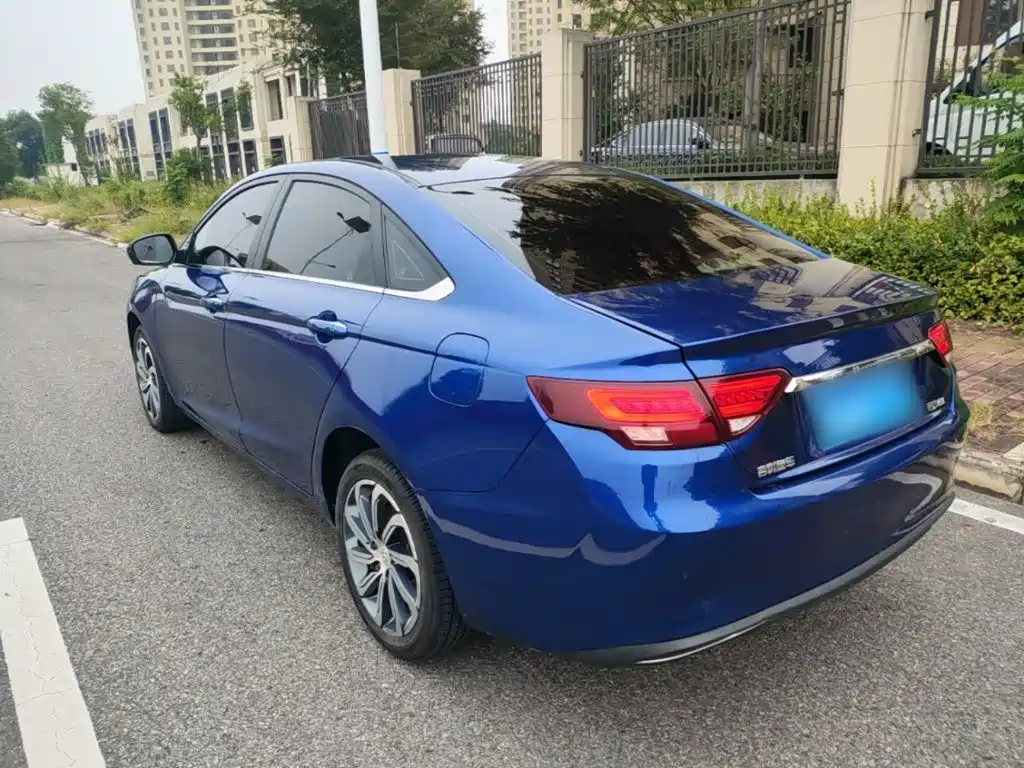 Geely Emgrand GL — миниатюра 5