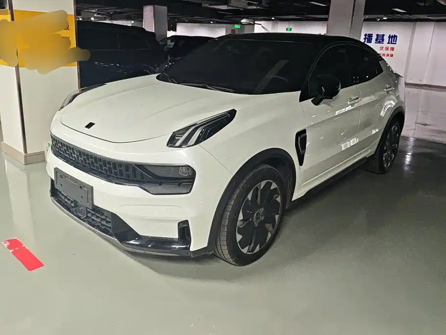 Lynk & Co 05 EM-P