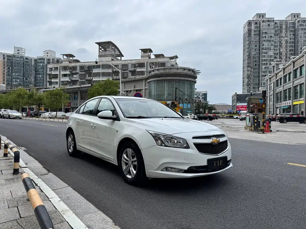 Chevrolet Cruze — миниатюра 3