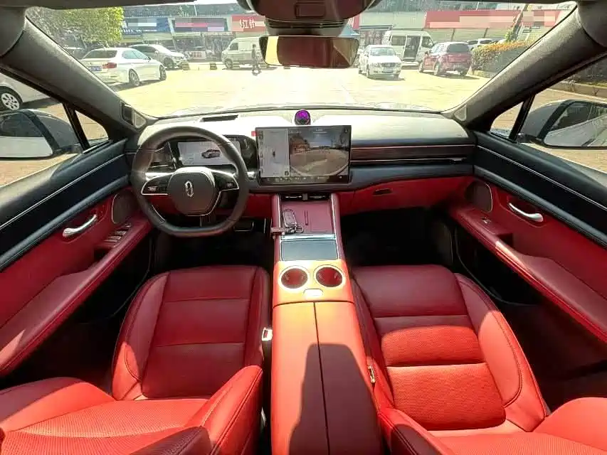 AITO ASK THE WORLD M5