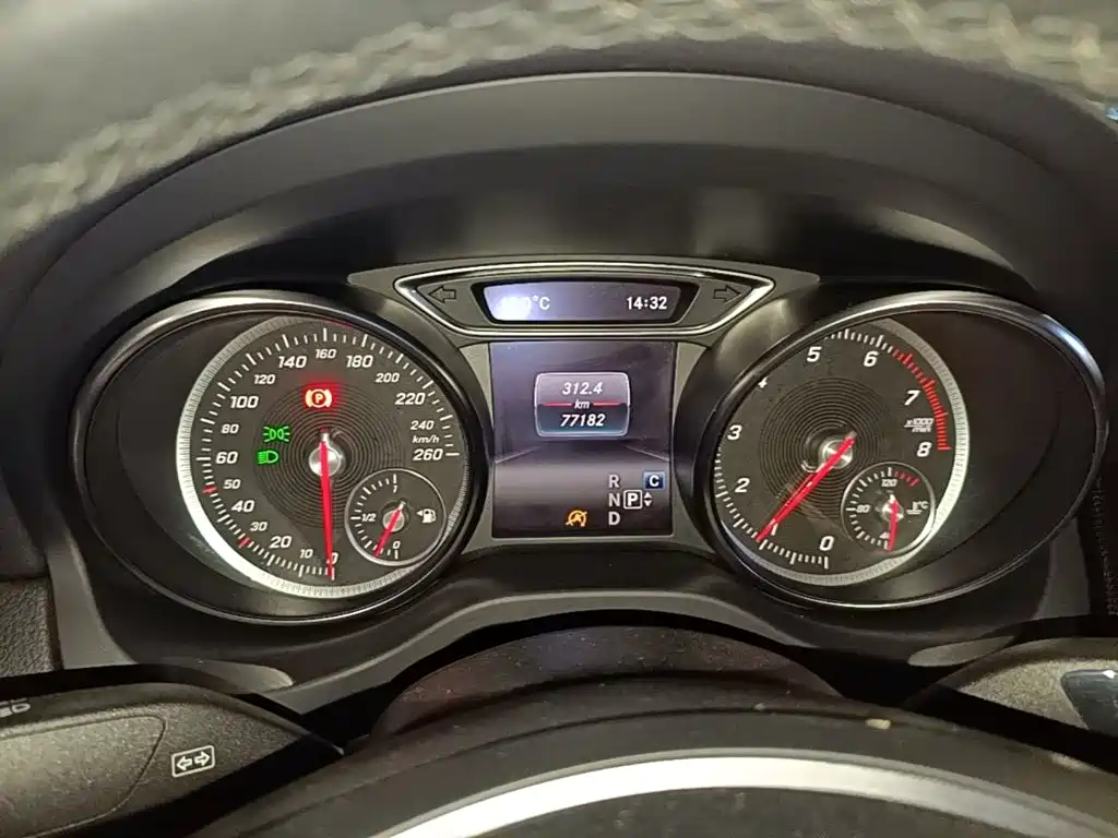 Mercedes-Benz CLA (Import) — миниатюра 12