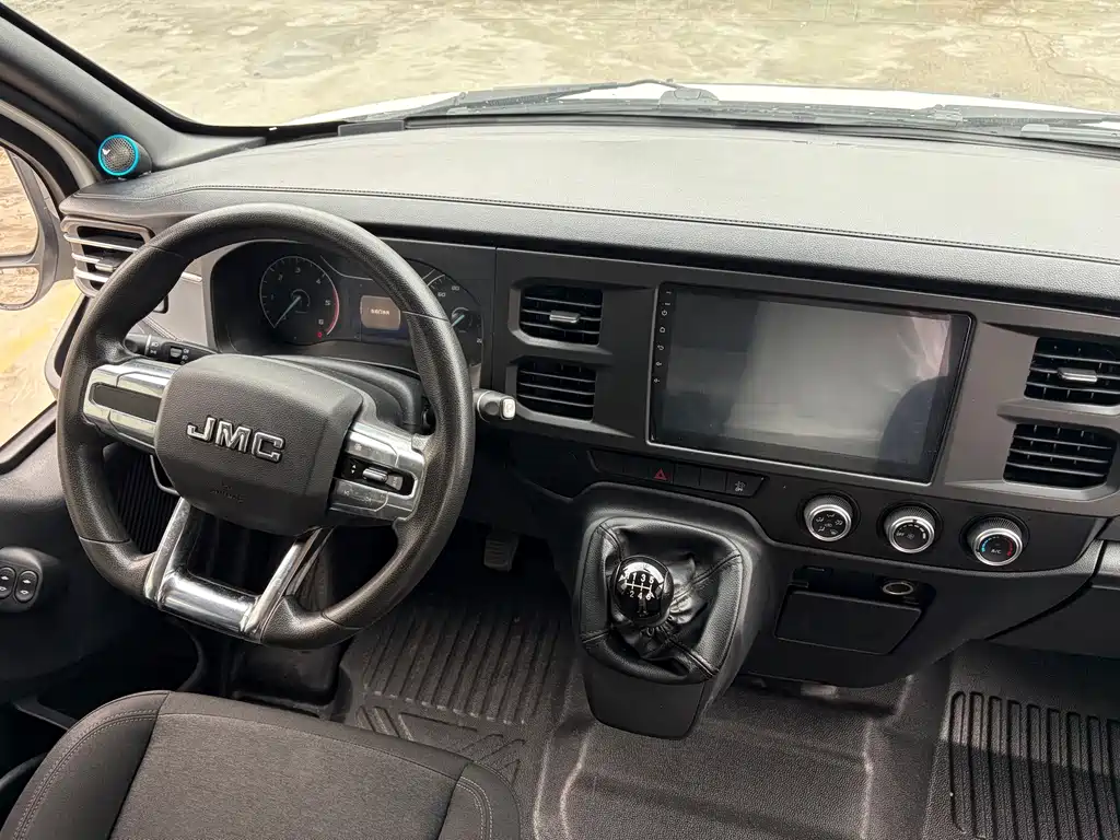 JMC JMC Fushun — миниатюра 9