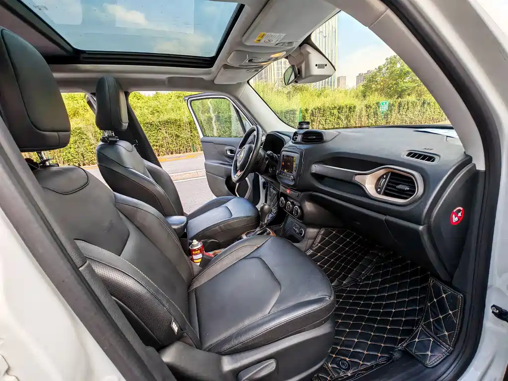 Jeep Renegade — миниатюра 8