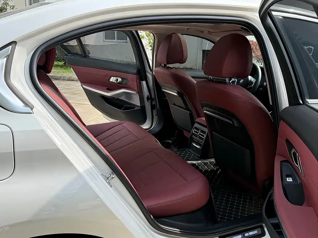 BMW 3 Series — миниатюра 7