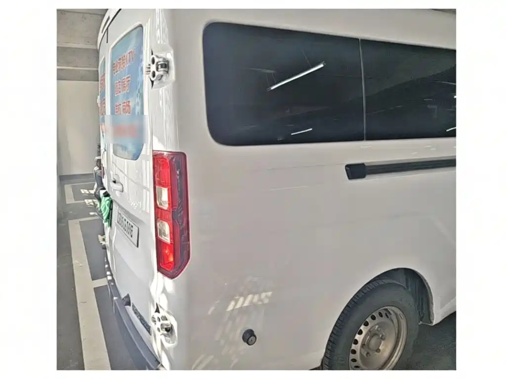 Wuling Yangguang — миниатюра 4