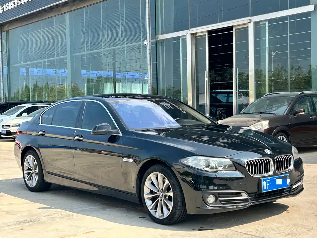BMW 5 Series — миниатюра 3