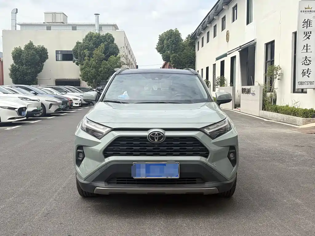 Toyota RAV4 — миниатюра 2