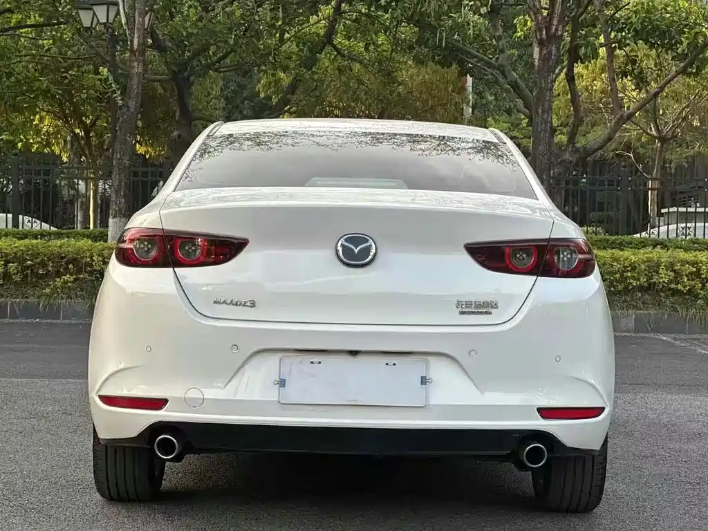 Mazda 3 Axela — миниатюра 8