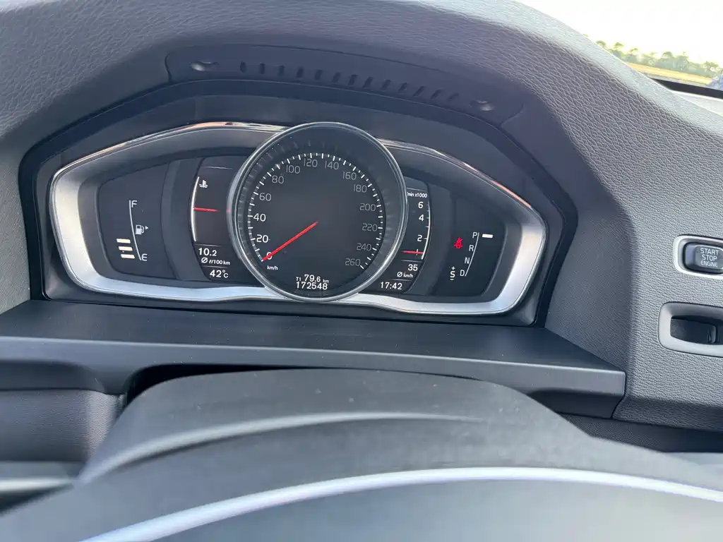 Volvo V60 — миниатюра 14