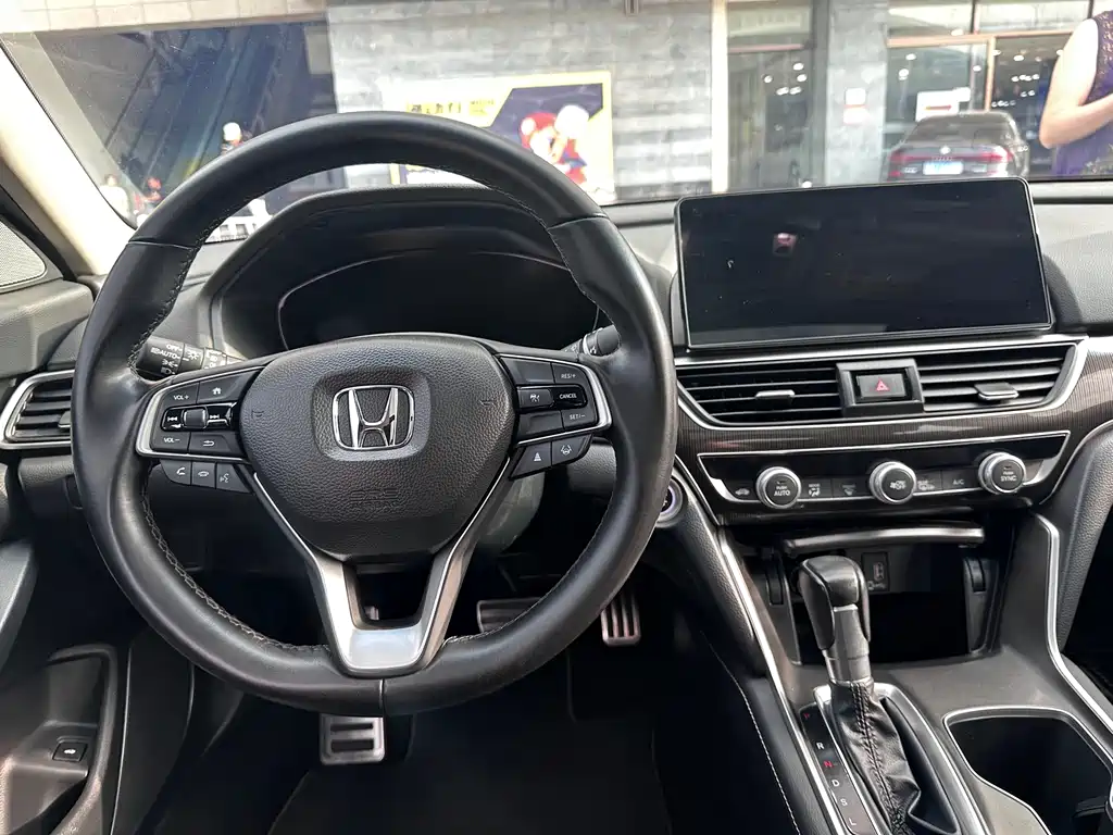 Honda Accord — миниатюра 6