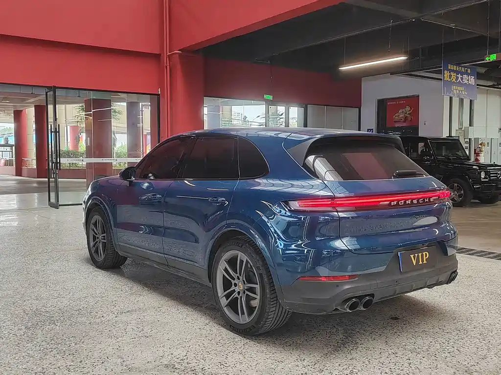Porsche Cayenne — миниатюра 21