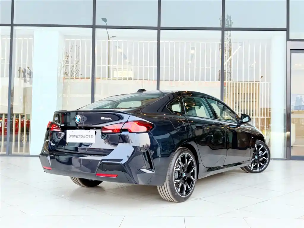 Заказать BMW 2 Series 2026 года за 4 428 457 ₽  из Китая