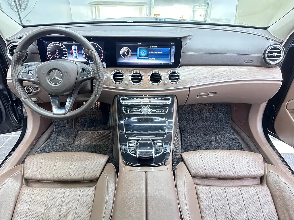 MERCEDES-BENZ E CLASS