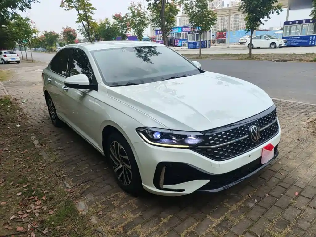 Volkswagen Lavida — миниатюра 4