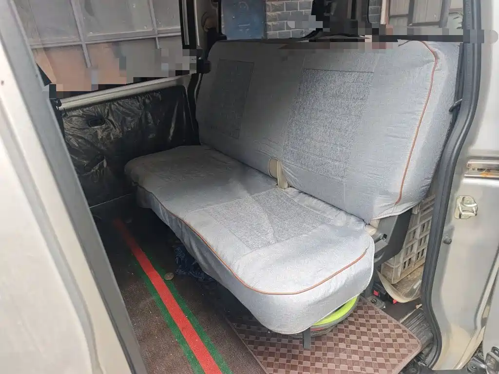 Wuling Hongguang V — миниатюра 13