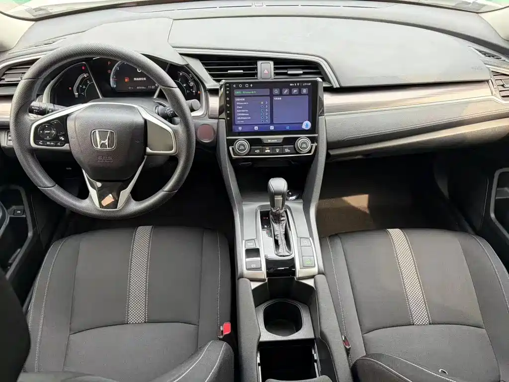 Honda Civic — миниатюра 15