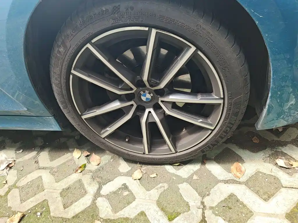 BMW 3 Series — миниатюра 24