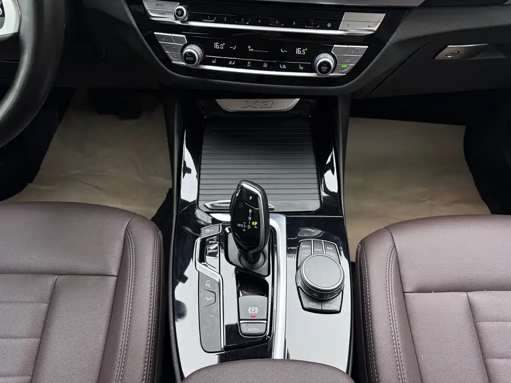 BMW X3 — миниатюра 7