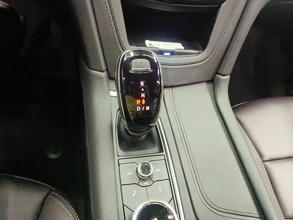 Cadillac XT6 — миниатюра 14