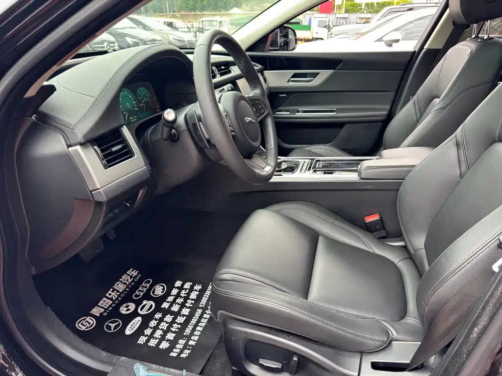 Jaguar XFL — миниатюра 7