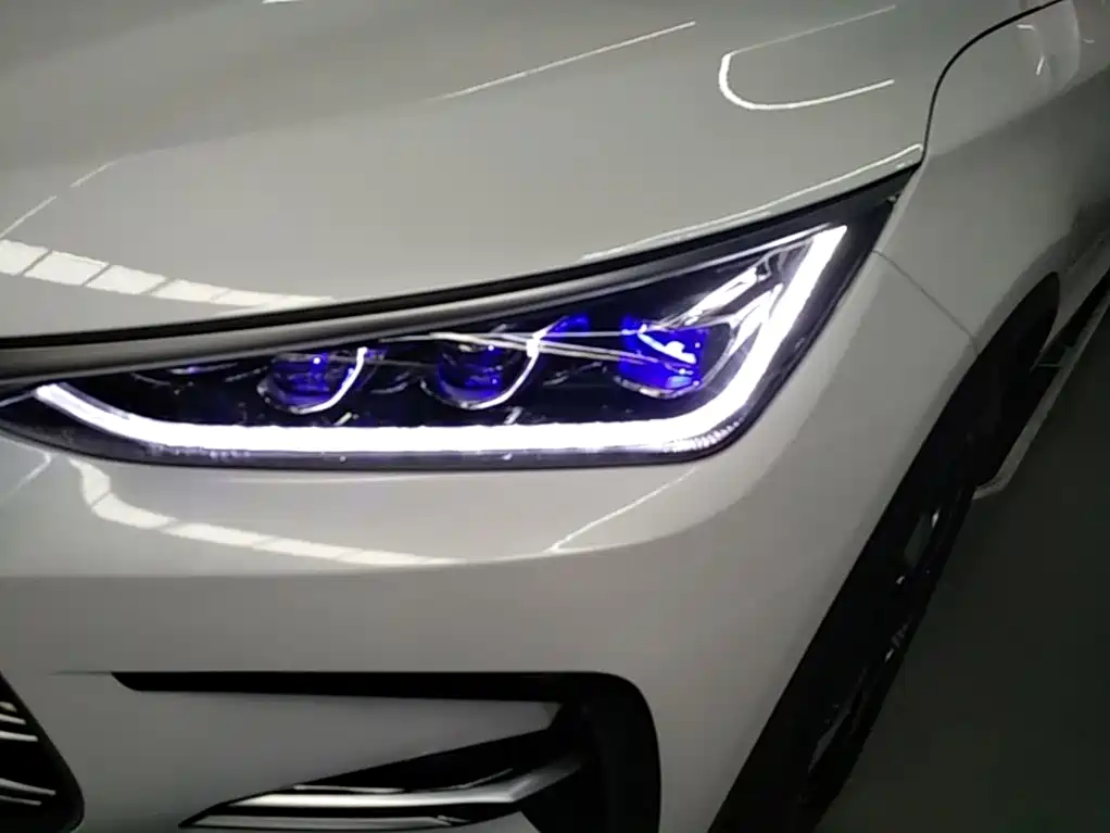 BYD Tang New Energy — миниатюра 24