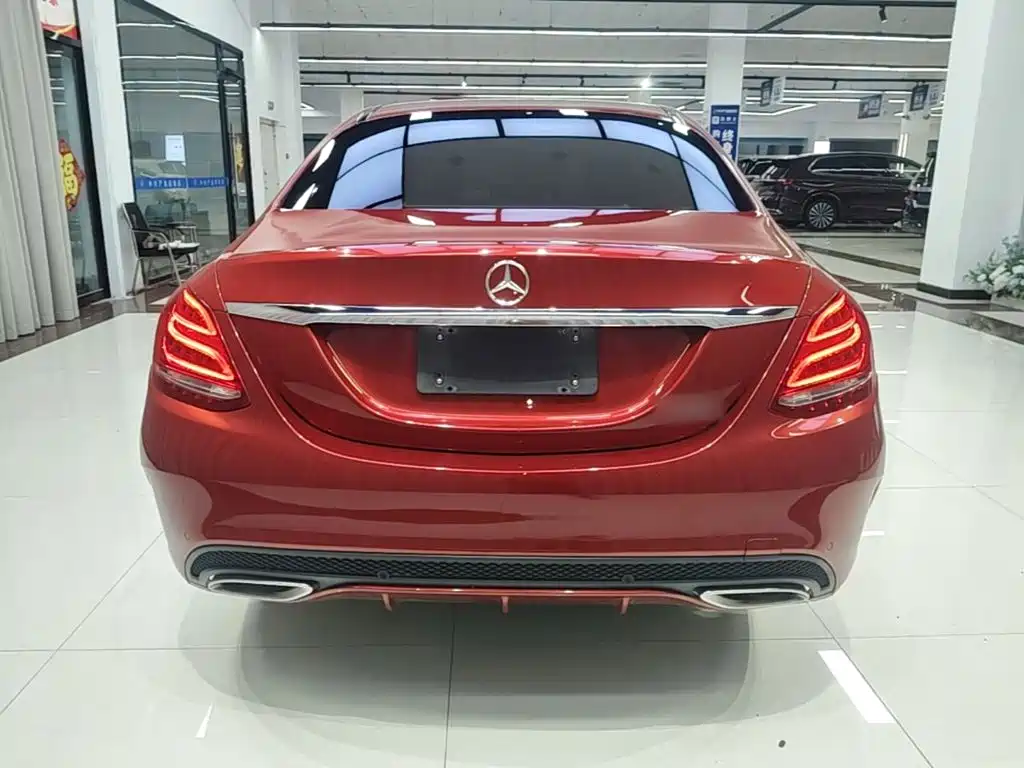 Mercedes-Benz C-Class — миниатюра 6