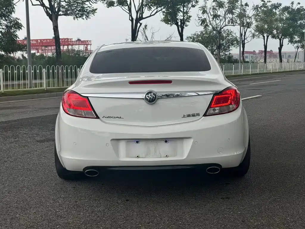 Buick Regal — миниатюра 5
