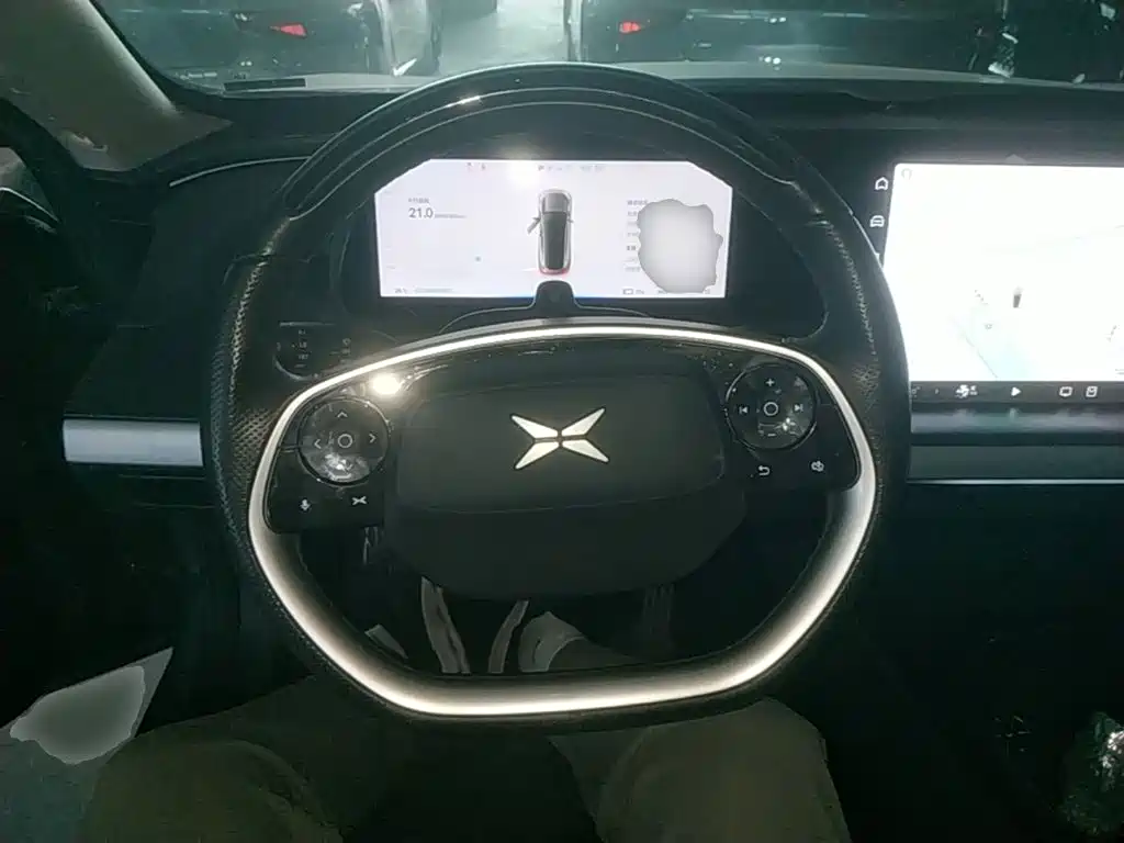 XPeng P7 — миниатюра 11