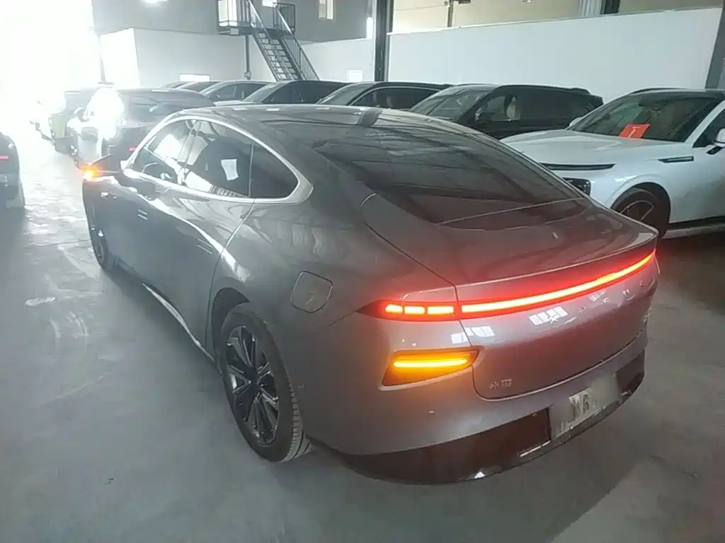 XPeng P7 — миниатюра 5