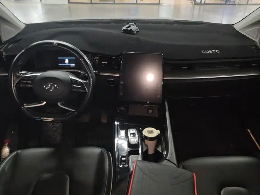 Hyundai Custo — миниатюра 12