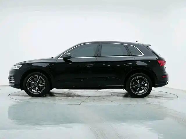 Audi Q5L — миниатюра 6