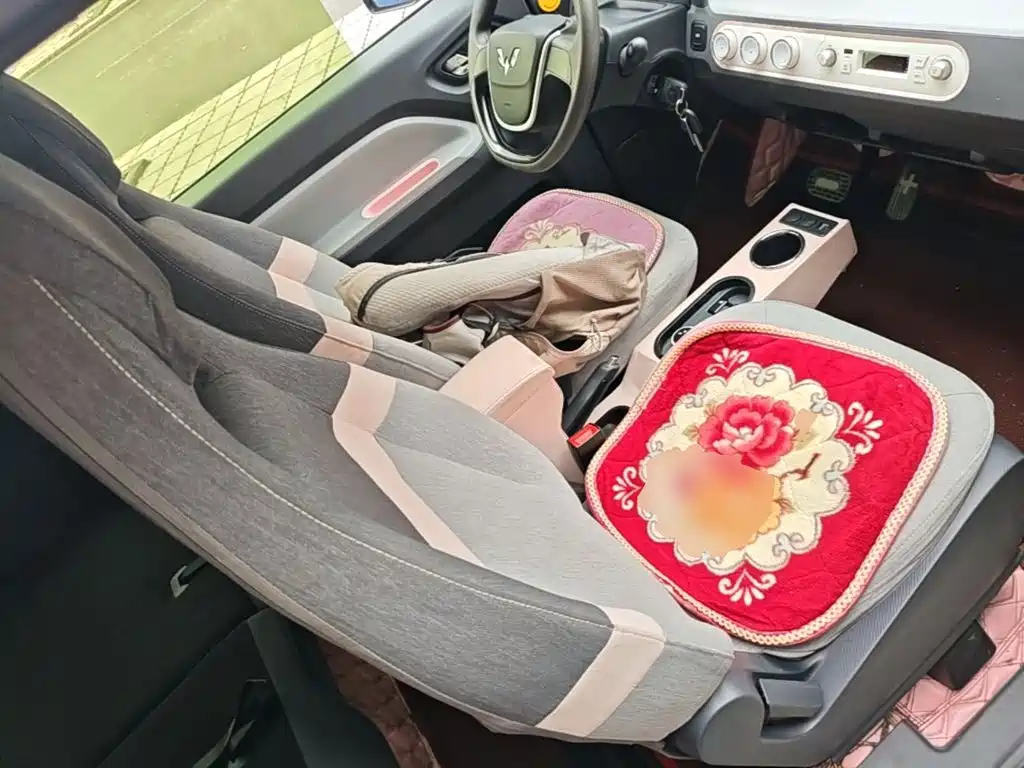 Wuling MINIEV — миниатюра 25