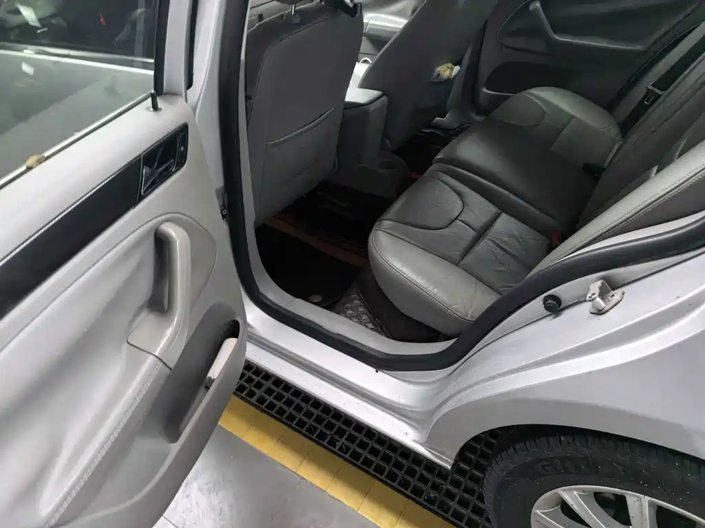 Volkswagen Bora — миниатюра 5
