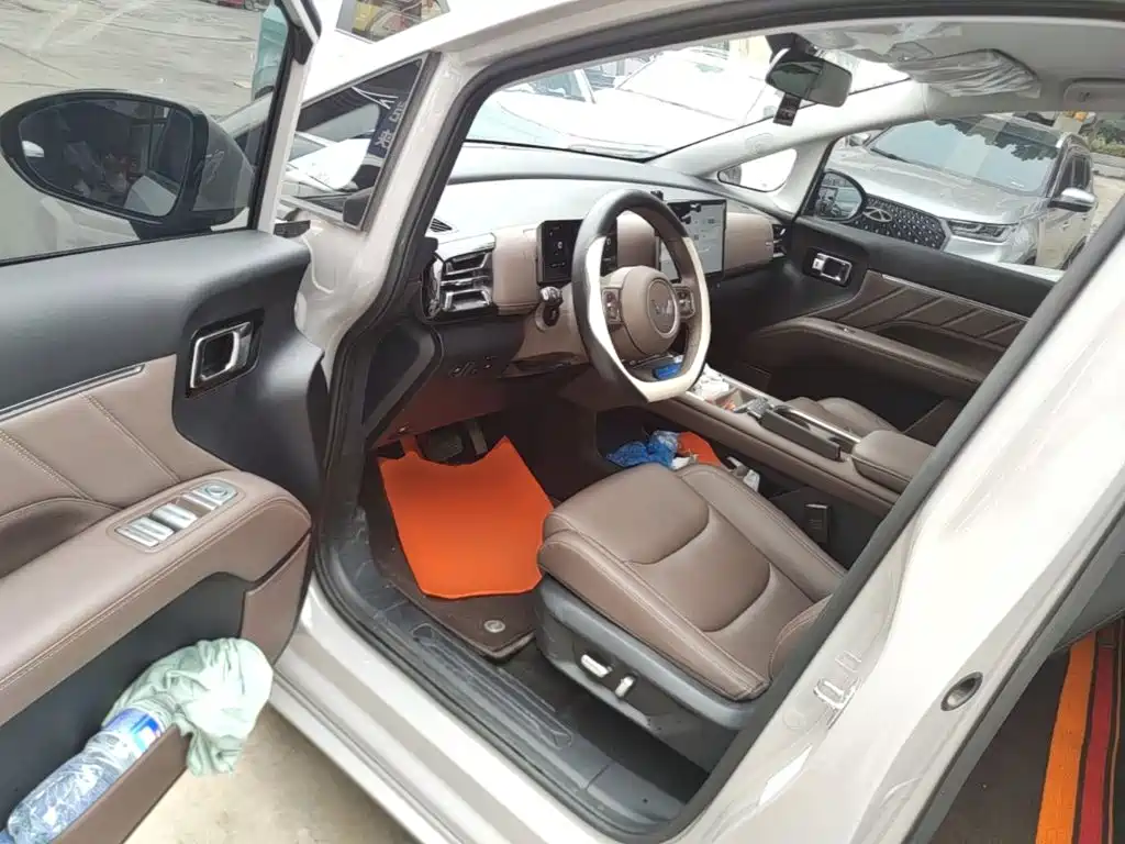 Wuling Xingguang 730 New Energy — миниатюра 16