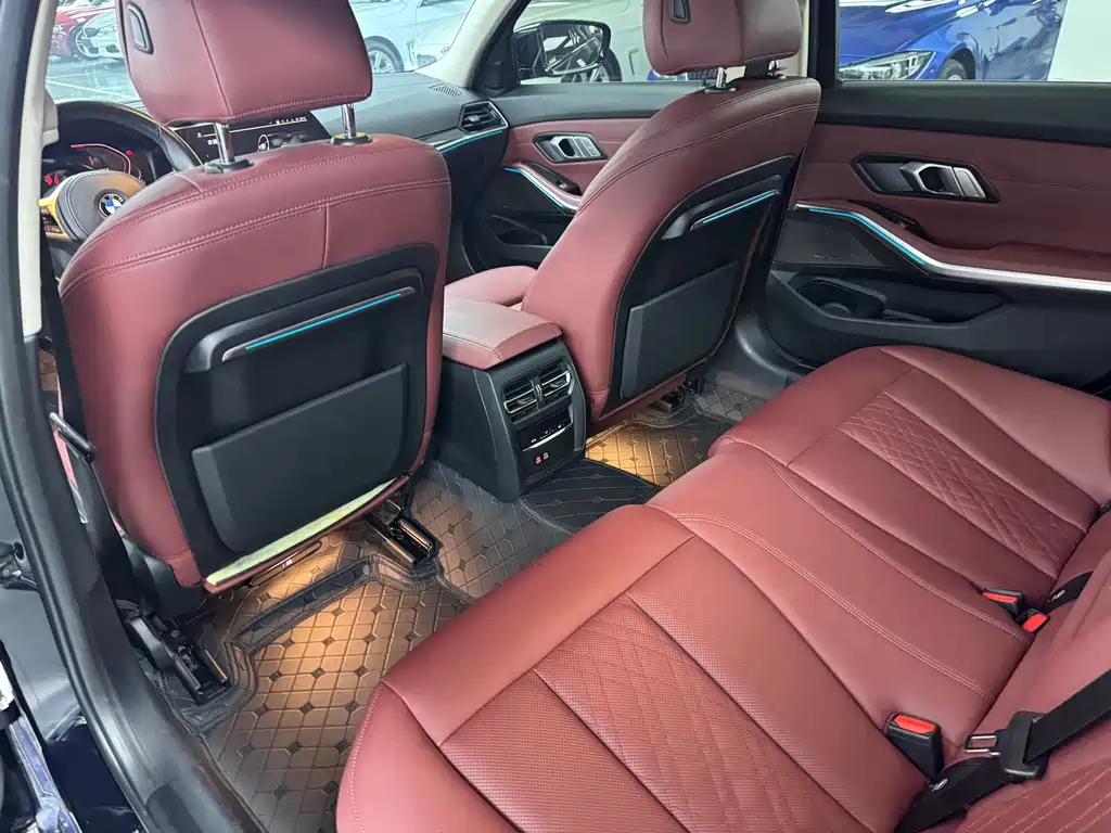 BMW 3 Series - фото 9