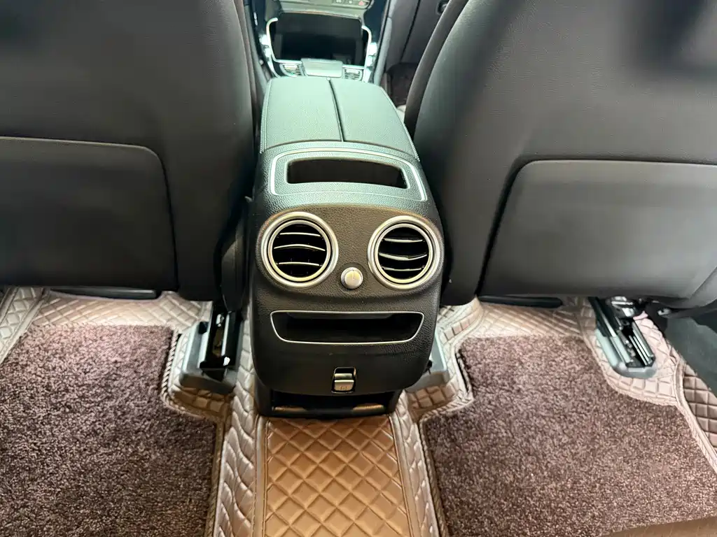 Mercedes-Benz GLC — миниатюра 16