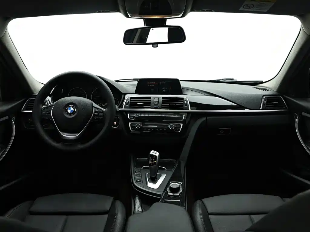 BMW 3 Series — миниатюра 14